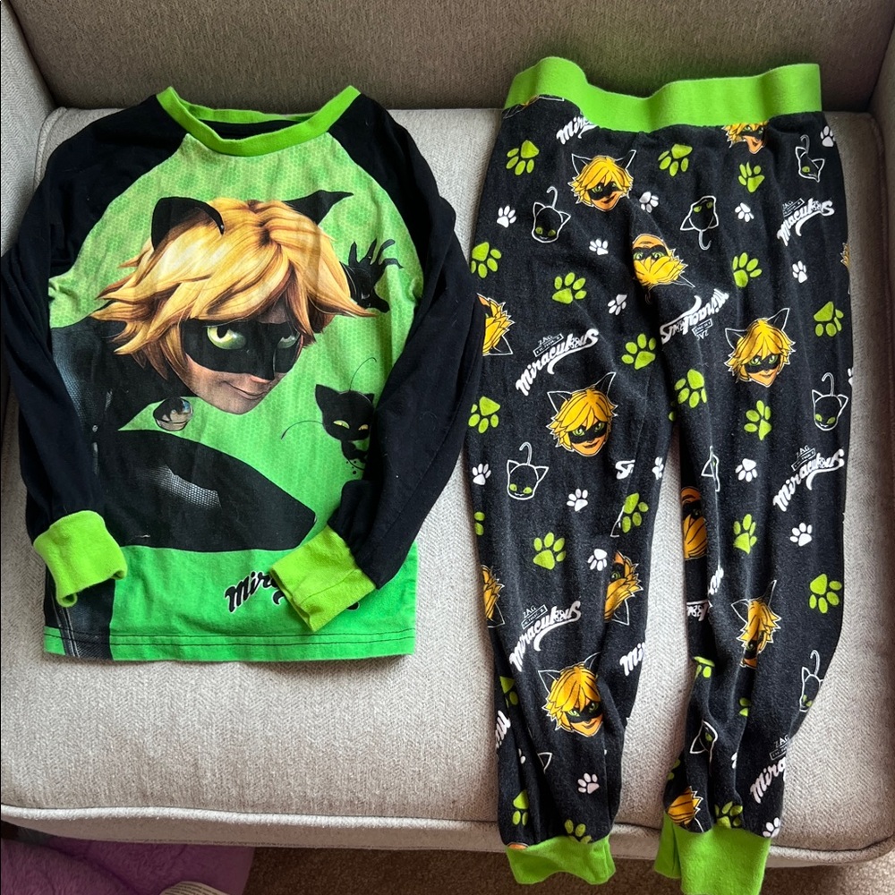 Sz 6 boys Miraculous Cat Noir green/black Pajamas